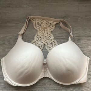 Victoria's Secret Cream Lace Back Bra